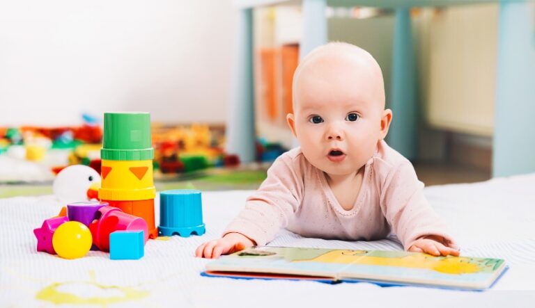 Bebê de 2 meses: guia completo do desenvolvimento