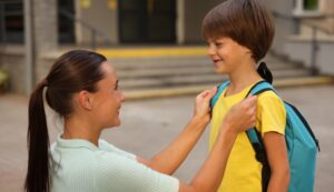 Adaptação escolar na educação infantil: guia prático para ajudar seu filho e a família